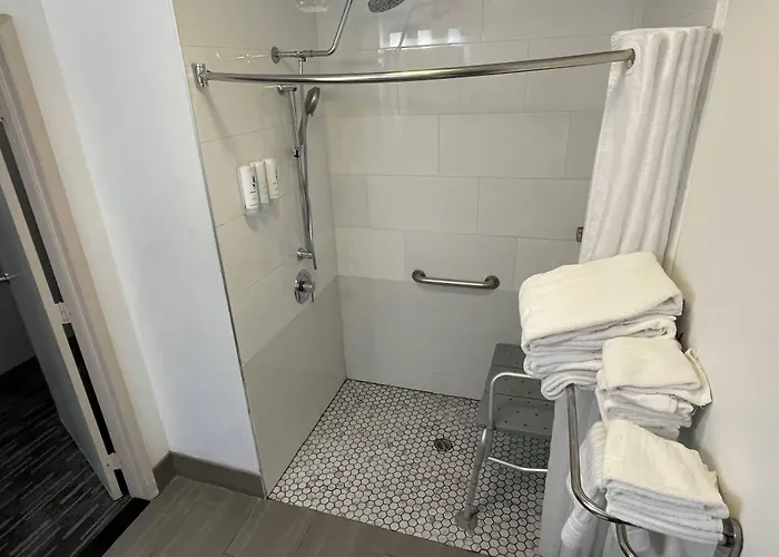 Country Inn & Suites By Radisson, Bakersfield, Ca