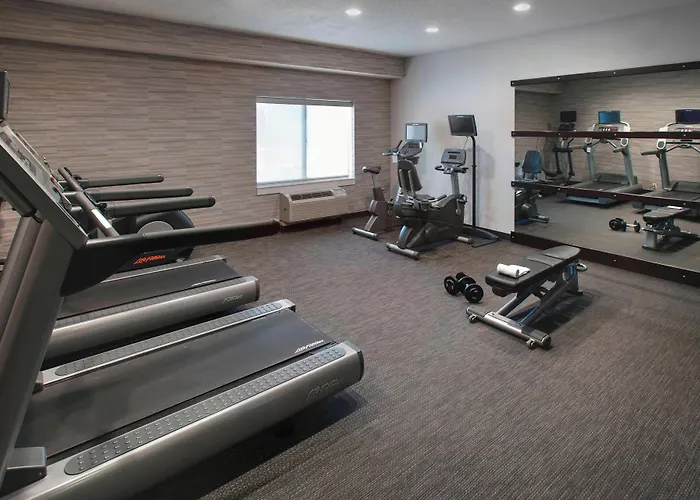 Courtyard By Marriott Lebanon