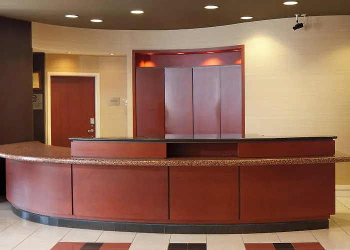 Courtyard By Marriott Lebanon