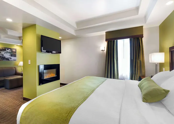 Best Western Plus Cold Spring