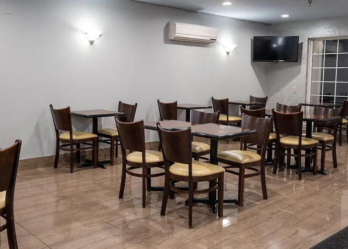 Hilltop Inn & Suites, Near Foxwoods Casino