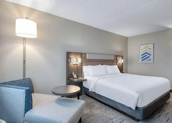 Holiday Inn Express Hotel & Suites Columbus Airport By Ihg