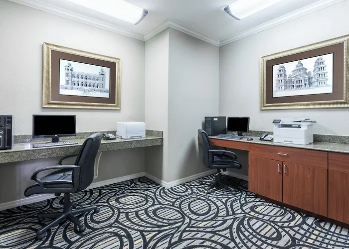 Holiday Inn Express Hotel And Suites Lake Charles By Ihg