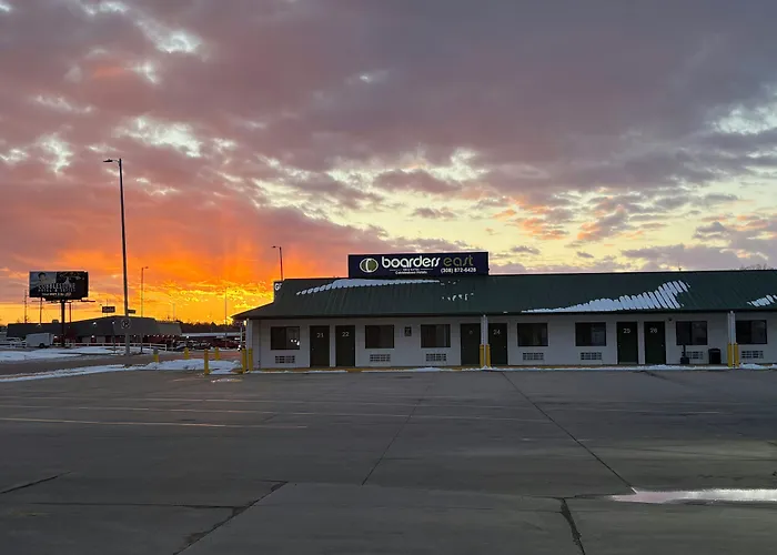 Boarders Inn & Suites By Cobblestone Hotels - Broken Bow