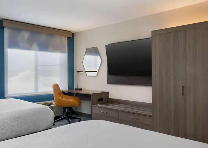 Holiday Inn Express Boston-Milford By Ihg