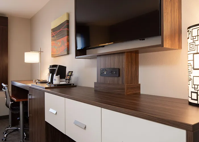 Holiday Inn Express Redwood City Central By Ihg