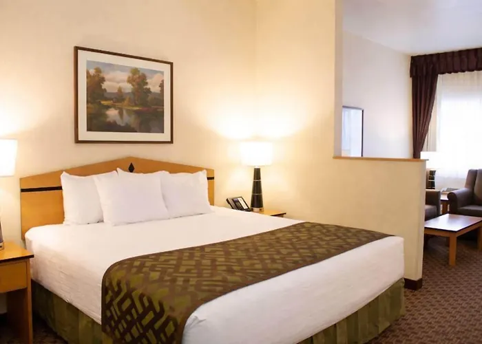 Crystal Inn Hotel & Suites - Great Falls