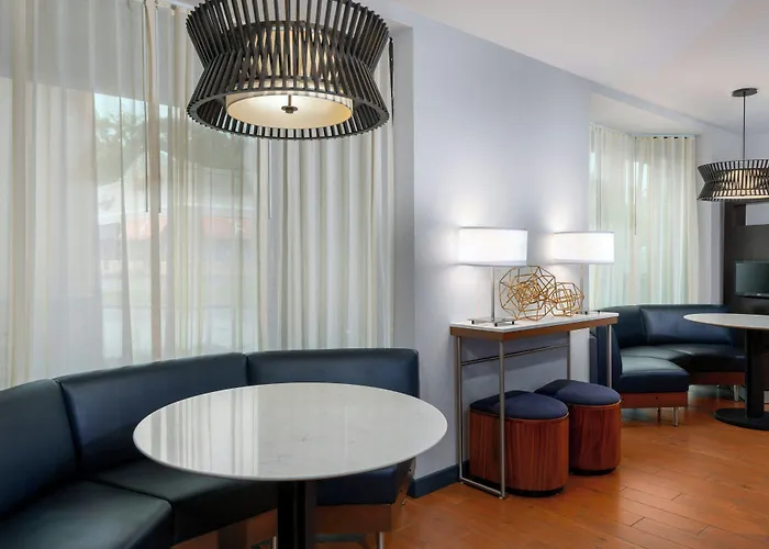 Courtyard By Marriott Danbury
