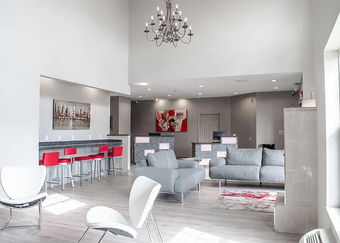 Ramada By Wyndham Sellersburg/Louisville North