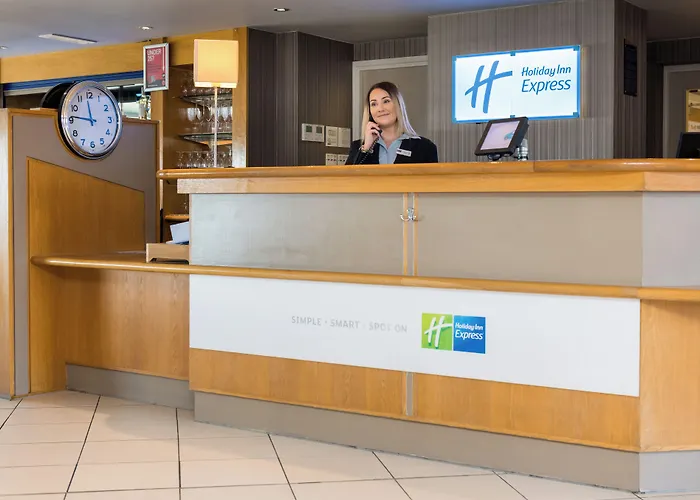 Holiday Inn Express London Luton Airport By Ihg