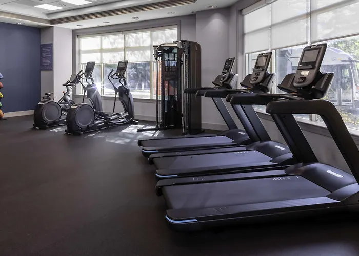 Hampton Inn & Suites Arlington Crystal City Dca
