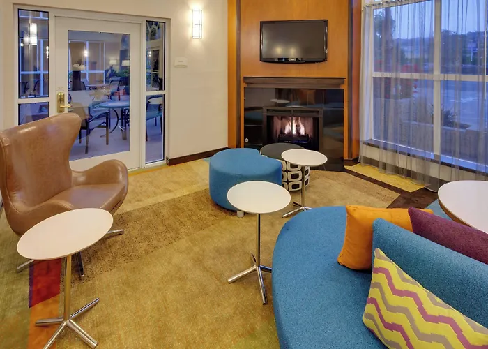 Fairfield Inn & Suites By Marriott San Francisco Airport