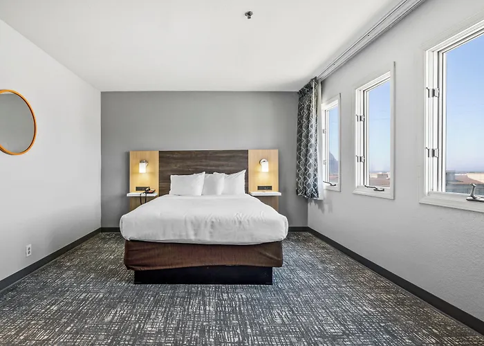 Hotel Avisa Downtown