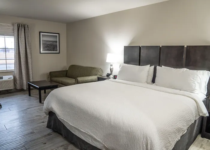 Lucille'S Hotel, Restaurant, & Bar