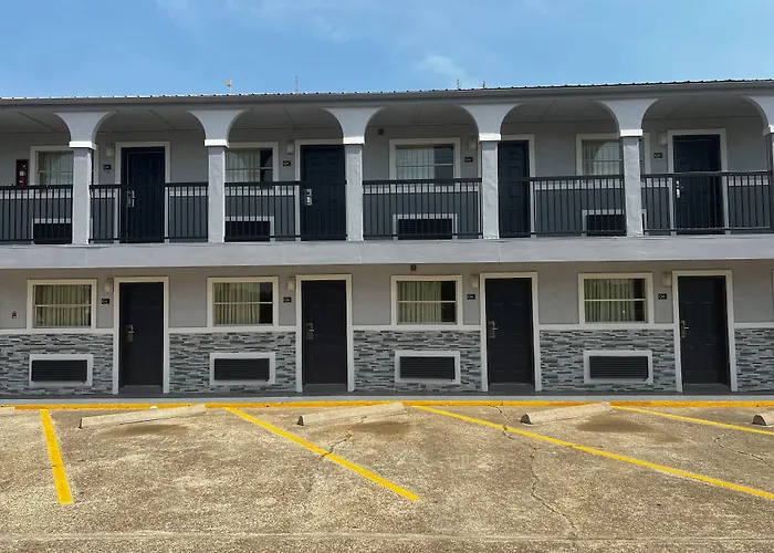 Super 8 By Wyndham La Marque Tx/Texas City Area