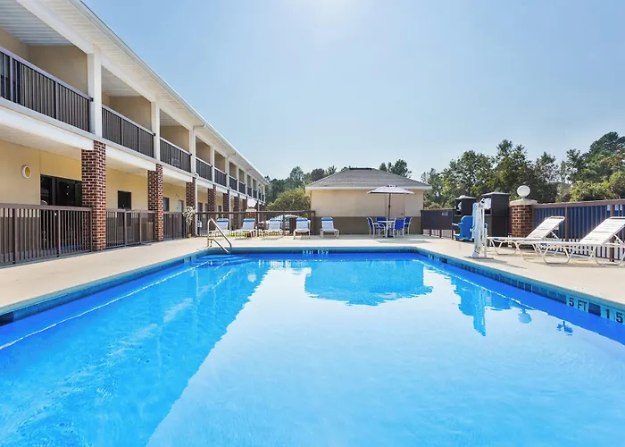 Holiday Inn Express - Plymouth By Ihg