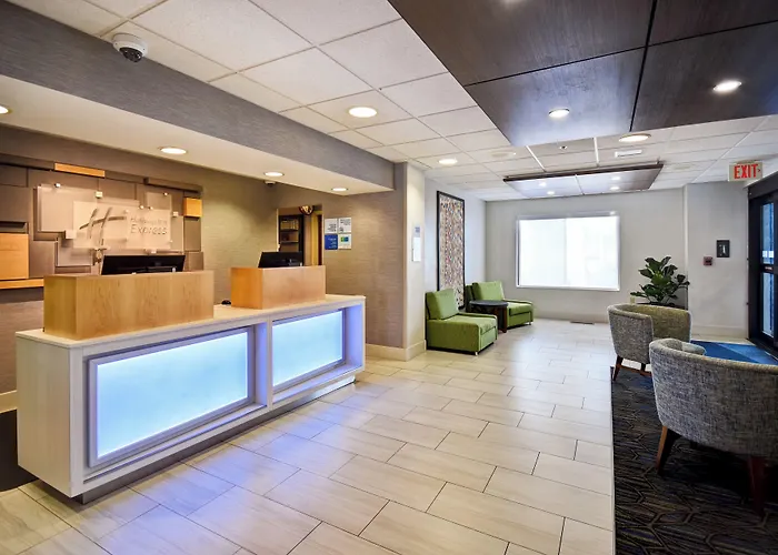 Holiday Inn Express Newport North - Middletown By Ihg