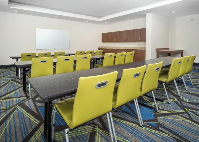 Holiday Inn Express Clayton Southeast Raleigh By Ihg