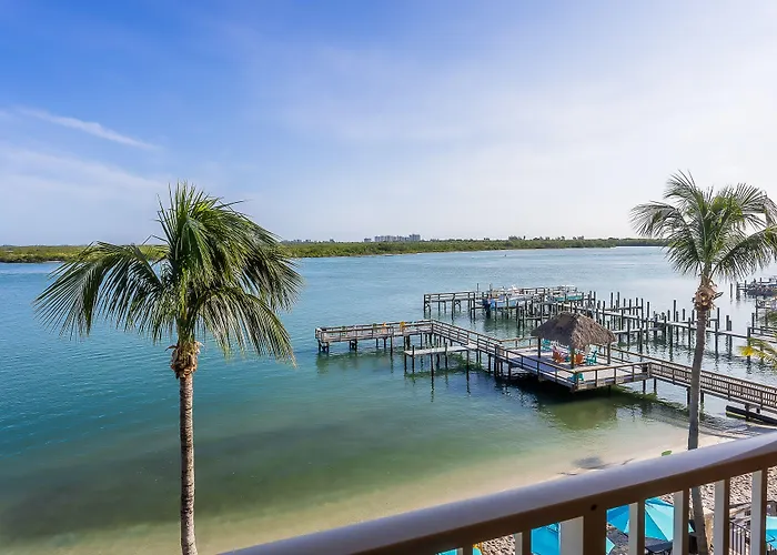 Hutchinson Island Hotel
