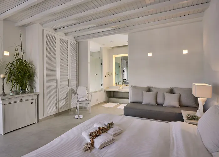 Petinos Beach Hotel