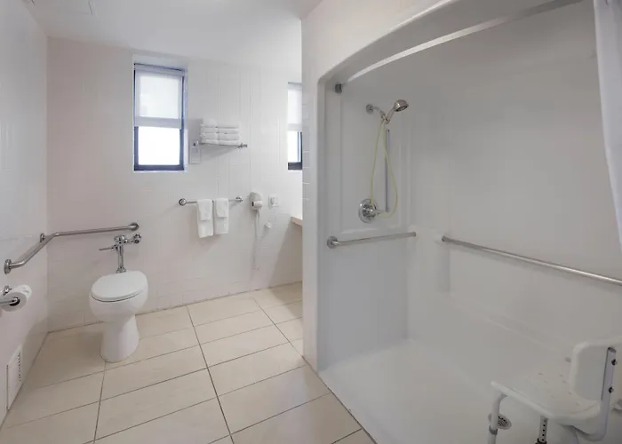 Ramada By Wyndham Jersey City