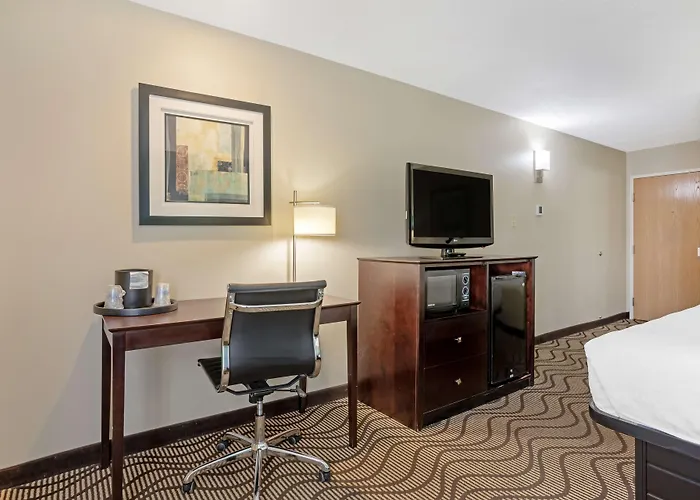 Best Western Plus Lonoke Hotel