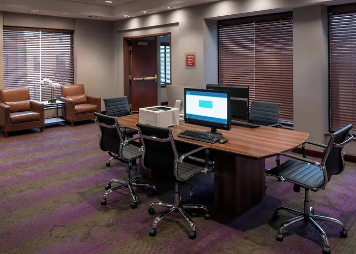 Four Points By Sheraton Boston Logan Airport Revere