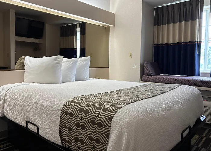 Microtel Inn By Wyndham Champaign