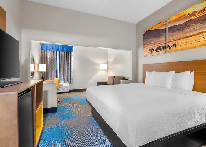 Days Inn & Suites By Wyndham Ridgeland