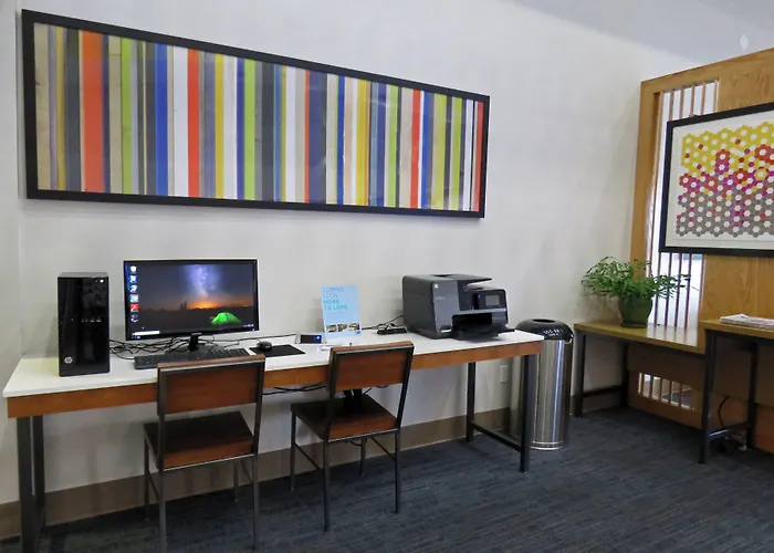Holiday Inn Express Hotels & Suites Burlington By Ihg