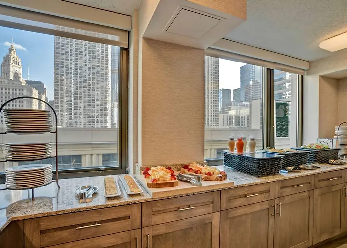 Homewood Suites By Hilton Chicago-Downtown