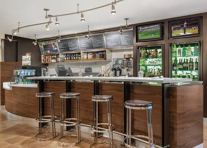 Courtyard By Marriott Dayton North