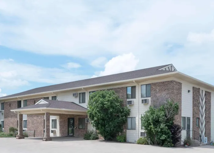 Super 8 By Wyndham Milbank Sd