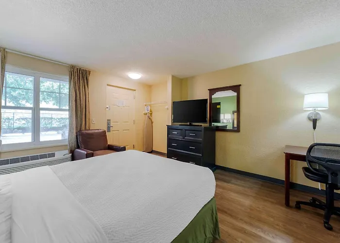 Extended Stay America Suites - Fort Lauderdale - Cypress Creek - Andrews Ave