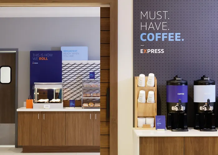 Holiday Inn Express & Suites Chatsworth By Ihg