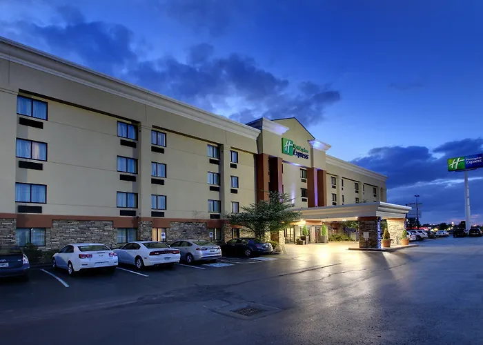 Holiday Inn Express Hotel Fort Campbell-Oak Grove By Ihg