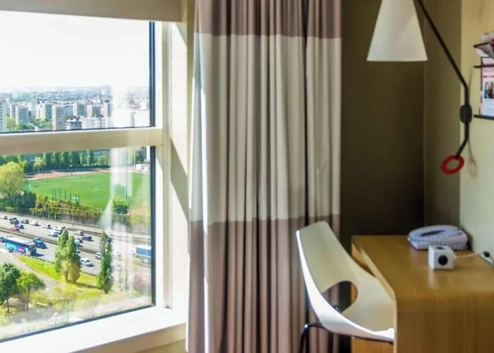 Ibis Paris Porte De Montreuil