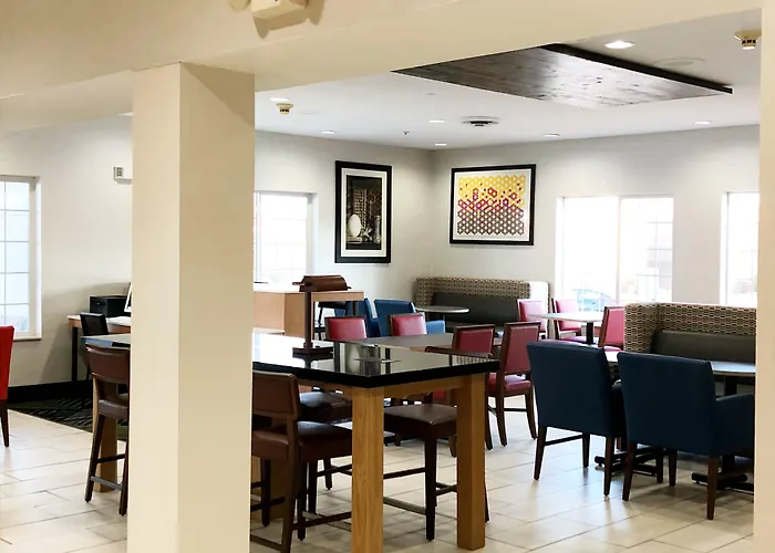 Holiday Inn Express & Suites Harrison By Ihg