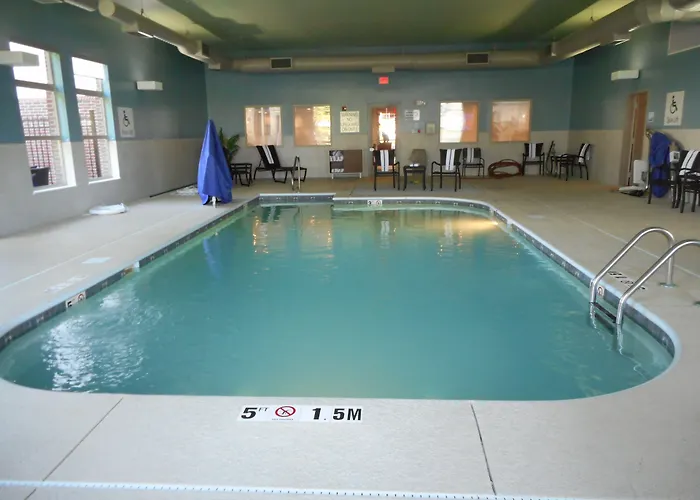 Holiday Inn Express Fairfield By Ihg