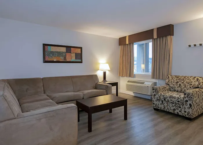 Travelodge By Wyndham Kamloops Mountview