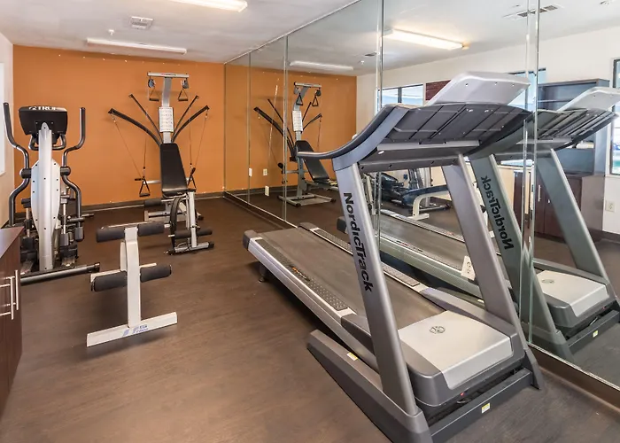 Quality Suites Burleson - Ft Worth