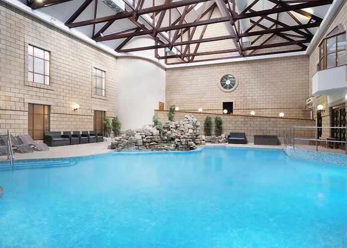 Delta Hotels By Marriott Tudor Park Country Club