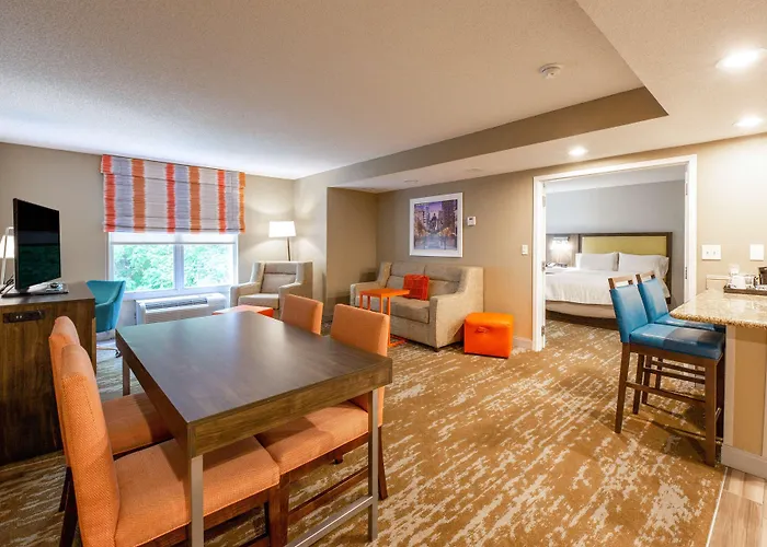 Hampton Inn & Suites Raleigh Cary Lenovo Center