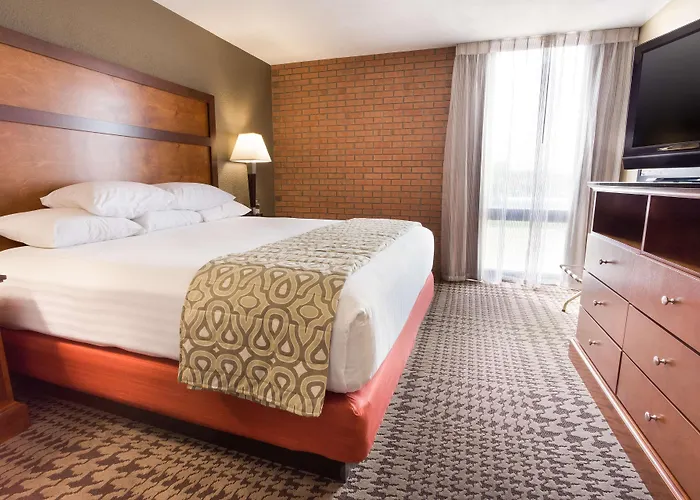 Drury Inn & Suites Jackson Mo