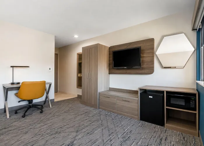 Holiday Inn Express San Diego South - National City By Ihg