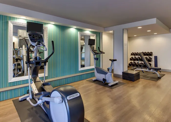 Holiday Inn Express & Suites Atlanta Perimeter Mall Hotel By Ihg