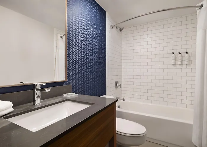 Fairfield By Marriott Inn & Suites Madison South