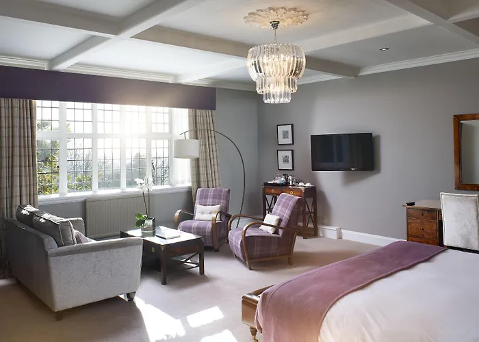 The Manor Elstree