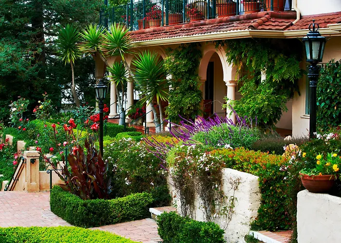 La Playa Hotel