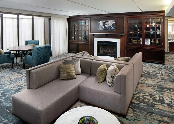 Doubletree By Hilton Nashua